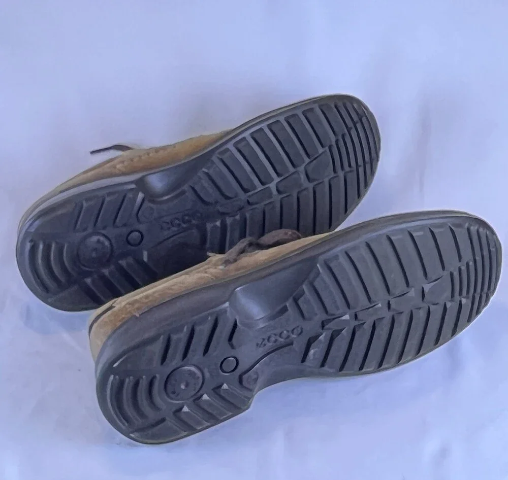 ECCO Comfort Shoes Men's Size 12 Brown Lace Up Low Top Round Toe Block Heel